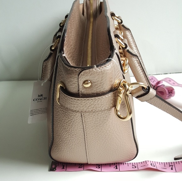 Coach signature leather arm and cross body bag. - Picture 3 of 8